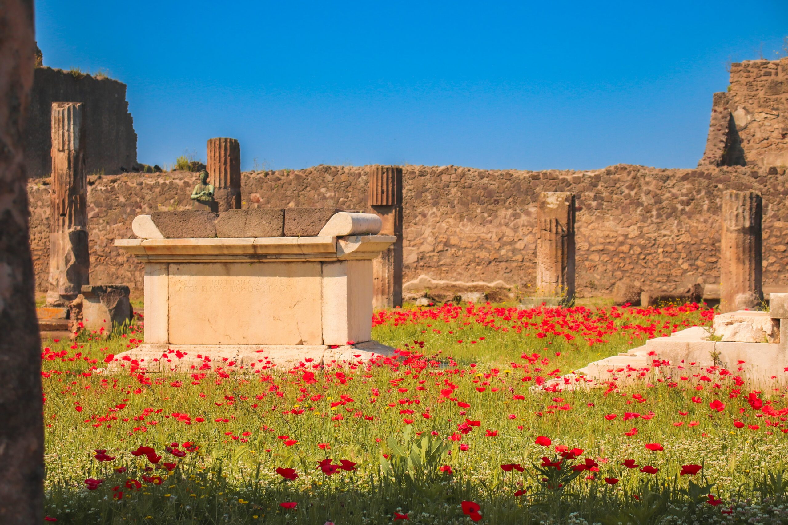 You are currently viewing The Beauty and Power of Archaic English in Ancient Poetry